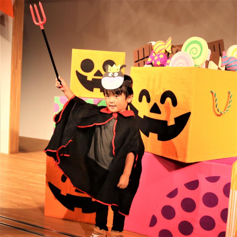 genki100_halloweenkasoukids15.JPG